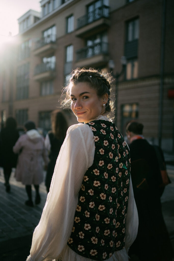 portrait of the bride, backlight of the morning, going to the civil ceremony