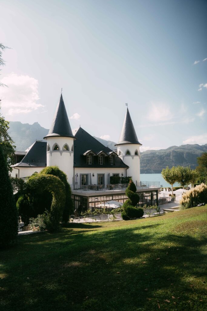 chateau de Tresserves by the lake du Bourget