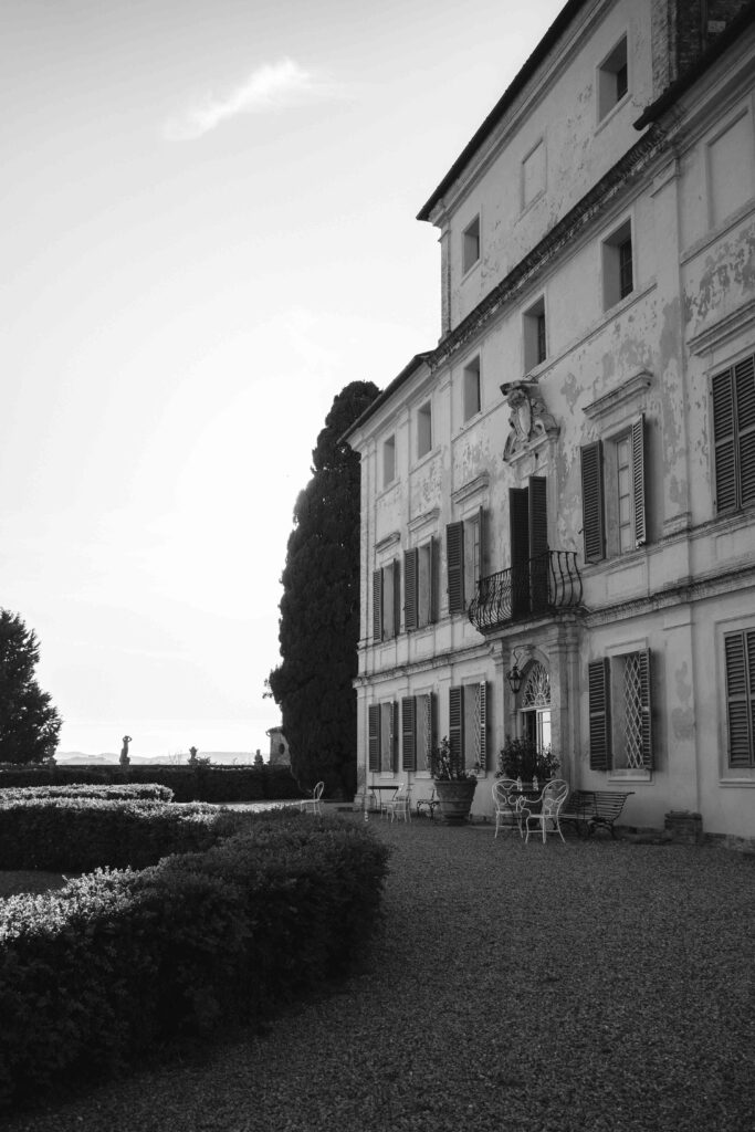 villa di geggiano frontside